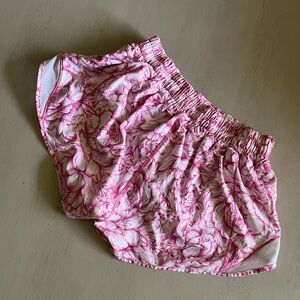 Lululemon Original Hotty Hot Low Rise 2.5”